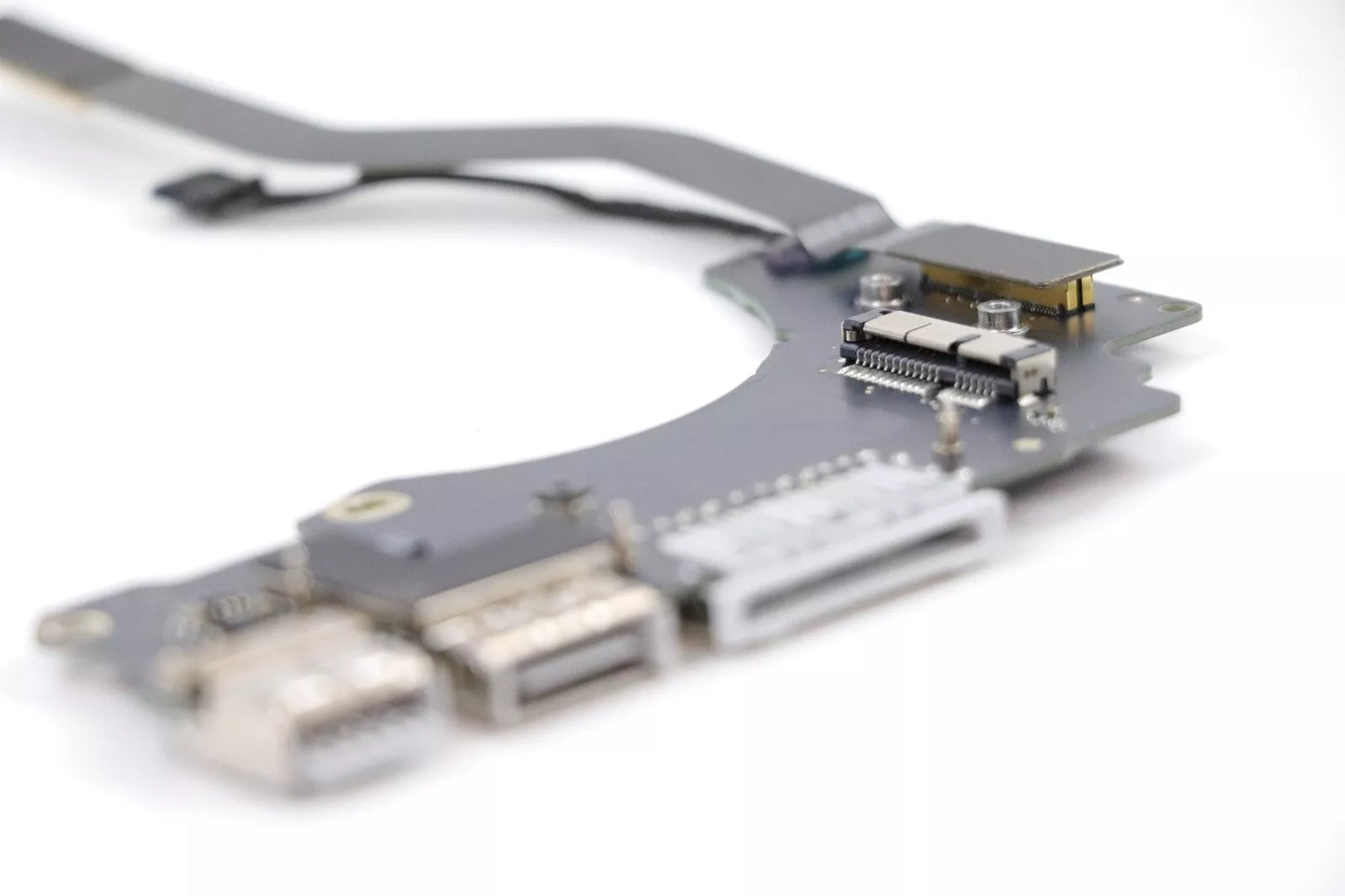 Carte E/S (HDMI, SDXC, USB)