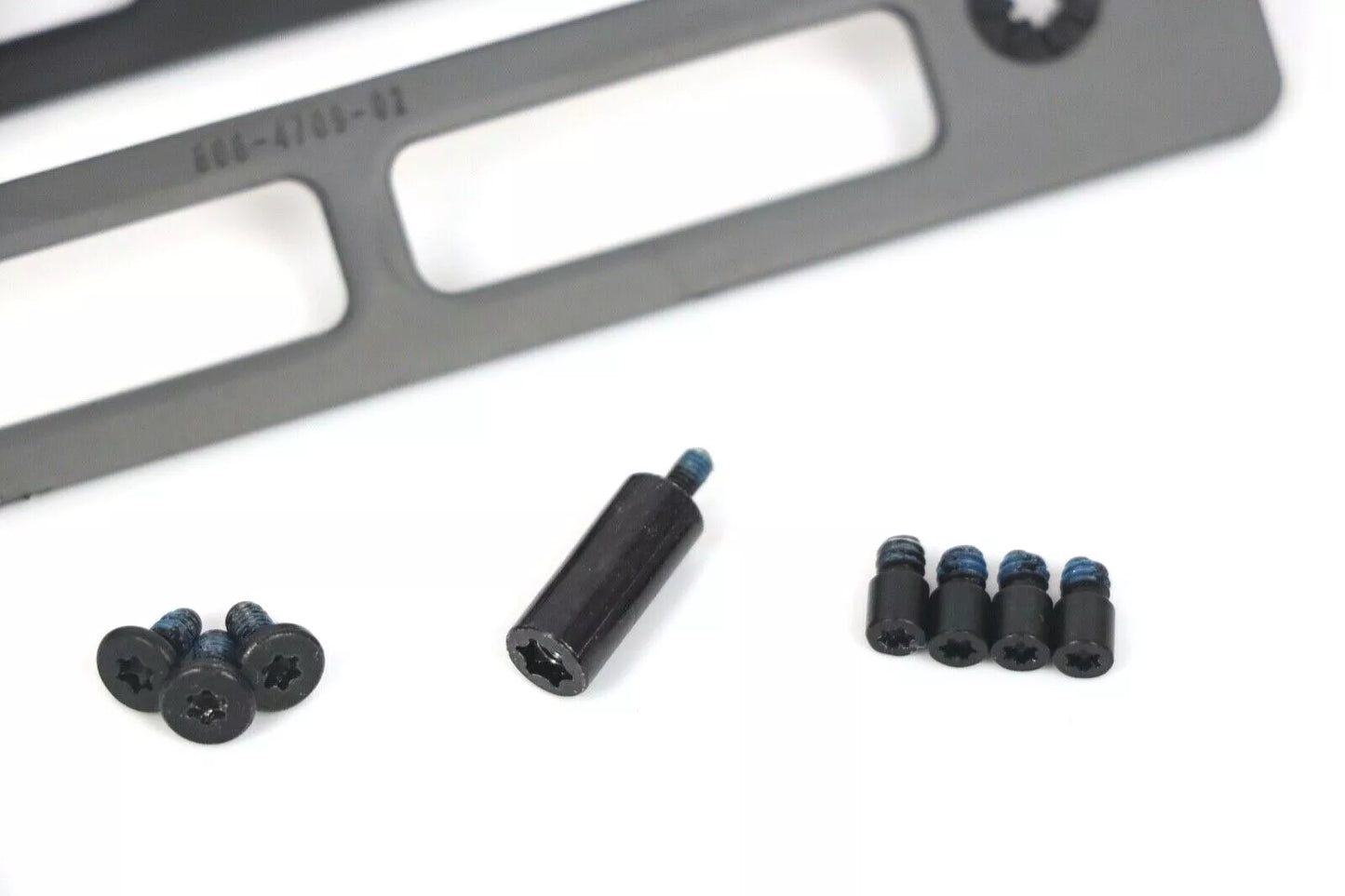 Supports de châssis de disque dur 